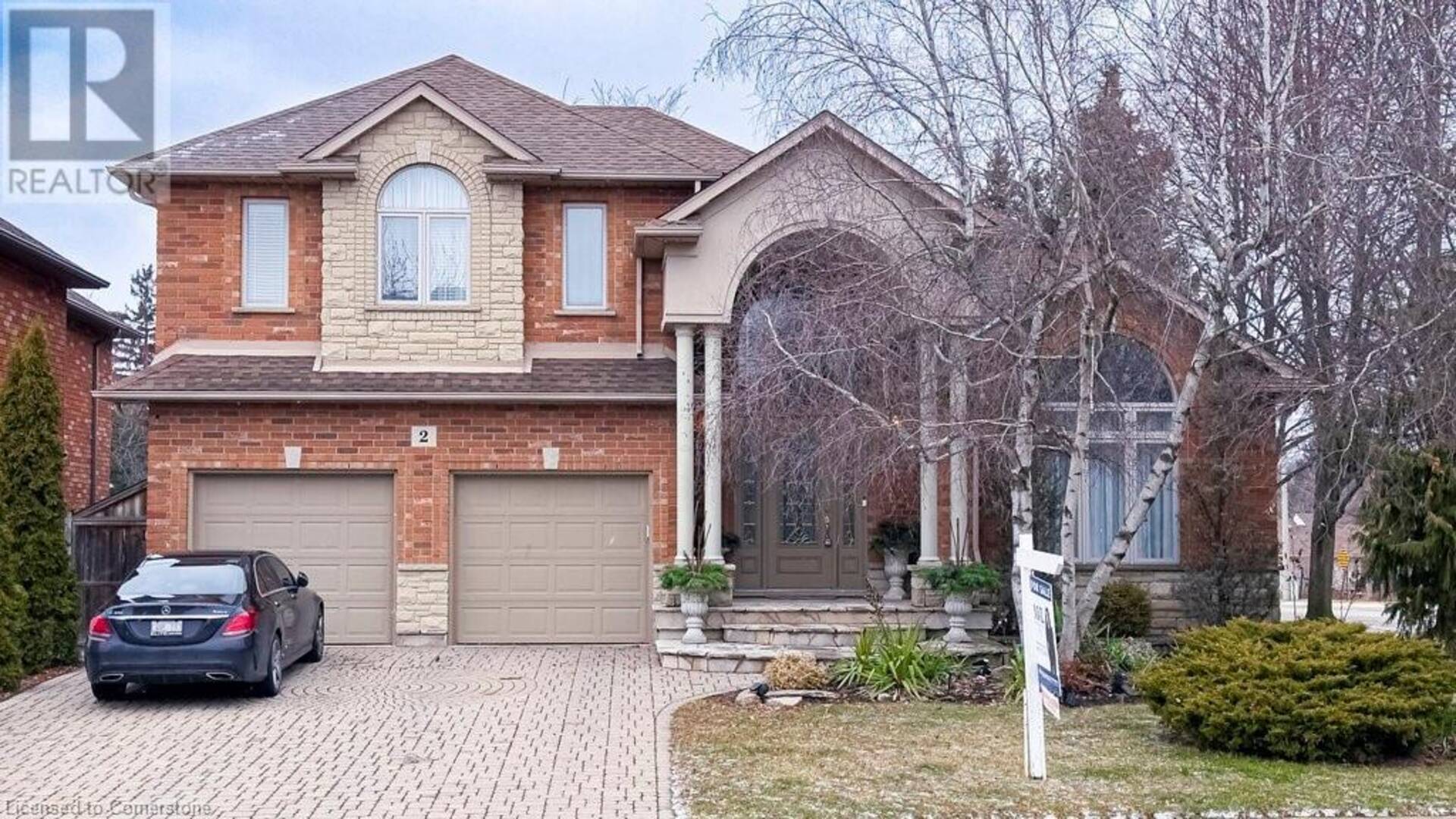 2 DONNICI Drive Hamilton