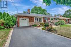 32 OLD ORCHARD Drive Hamilton