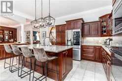 240 CLOVERLEAF Drive Ancaster