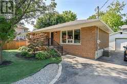 11 DOUGLAS Road Ancaster