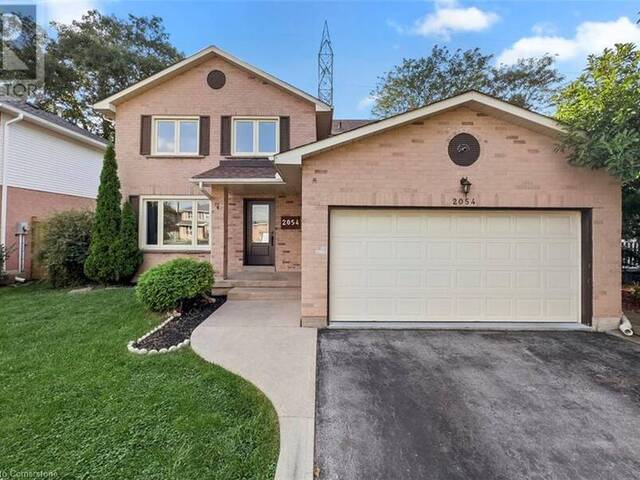 2054 Hunters Wood Drive Burlington Ontario