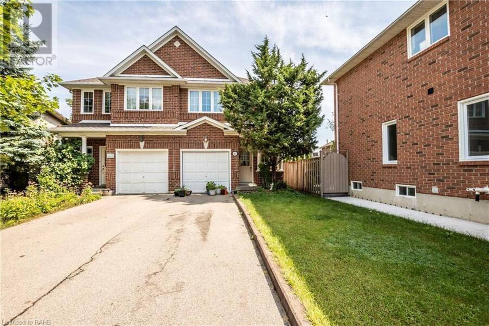 1075 JOHNSON'S Lane Mississauga