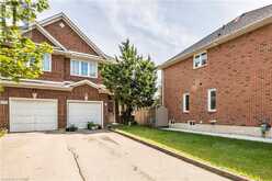 1075 JOHNSON'S Lane Mississauga