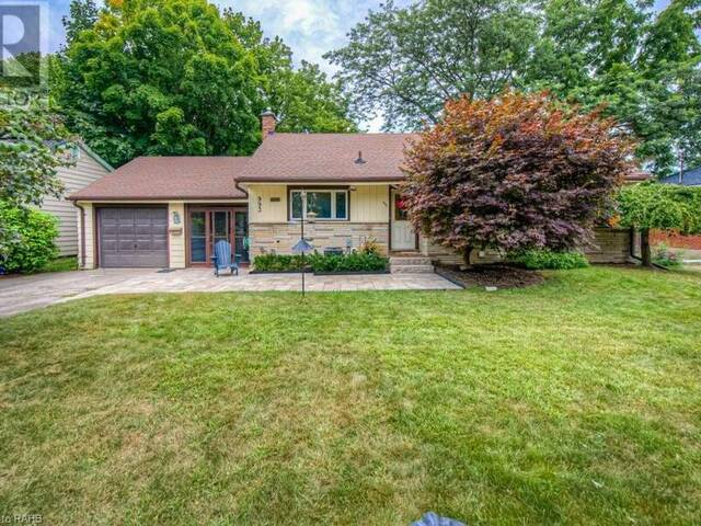 993 CLOVERLEAF Drive Burlington Ontario