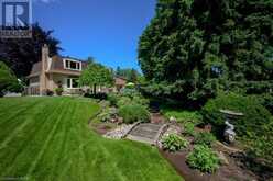 2262 BONNYLYN Court Oakville