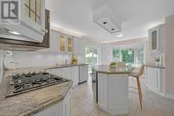 2262 BONNYLYN Court Oakville