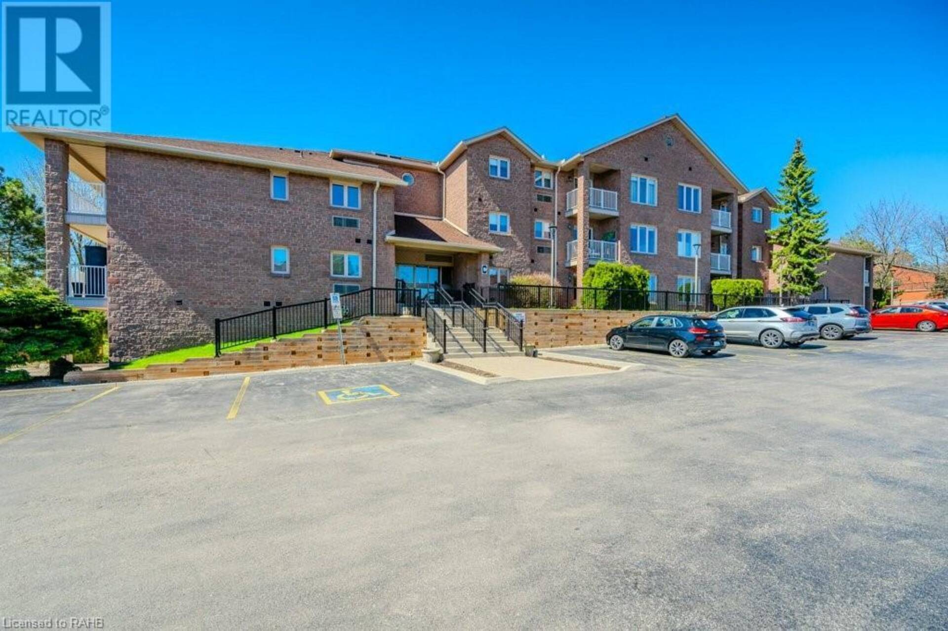 3050 PINEMEADOW Drive Unit# 57 Burlington