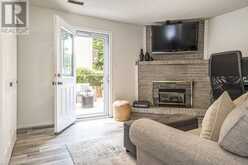 1155 PARAMOUNT Drive Unit# 22 Stoney Creek