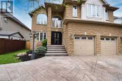 98 STONEHENGE Drive Hamilton