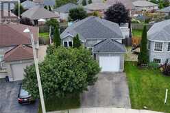 43 BREWSTER Way Brantford