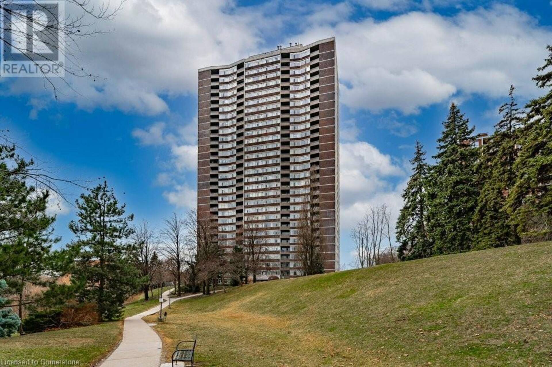 3100 KIRWIN Avenue Unit# 2102 Mississauga