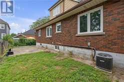 106 SIMCOE Street E Hamilton