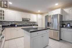 7789 ALPINE Drive Niagara Falls