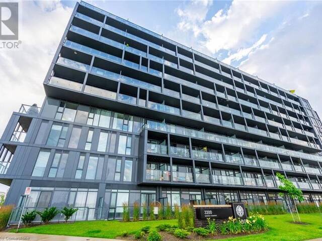 3200 DAKOTA Common Unit# B717 Burlington Ontario