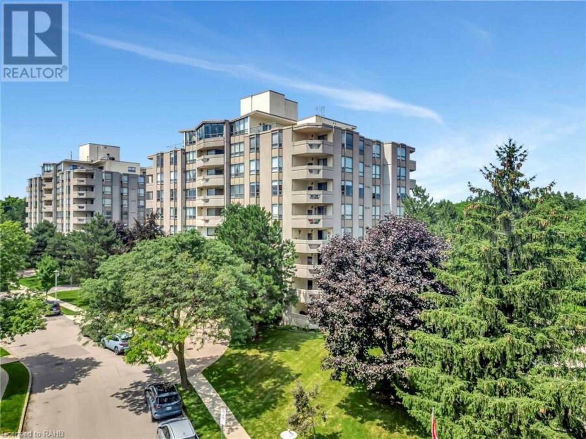 8 Village Green Unit# 611 Stoney Creek