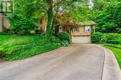 138 UPHILL Court Ancaster