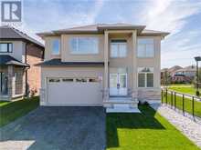 34 HAMPSHIRE Place Stoney Creek