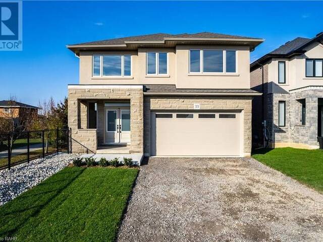 33 HAMPSHIRE Place Stoney Creek Ontario