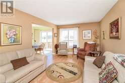 800 PARAMOUNT Drive Unit# 32 Stoney Creek