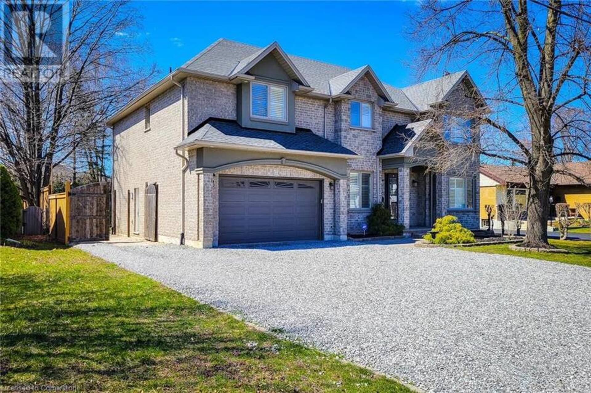 17 MILLER Drive Ancaster