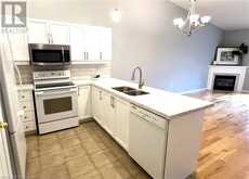 212 STONEHENGE Drive Unit# 28 Ancaster