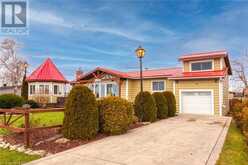 817 LAKESHORE Road Selkirk