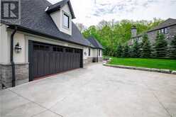 10 DAVID LOWREY Court Niagara-on-the-Lake