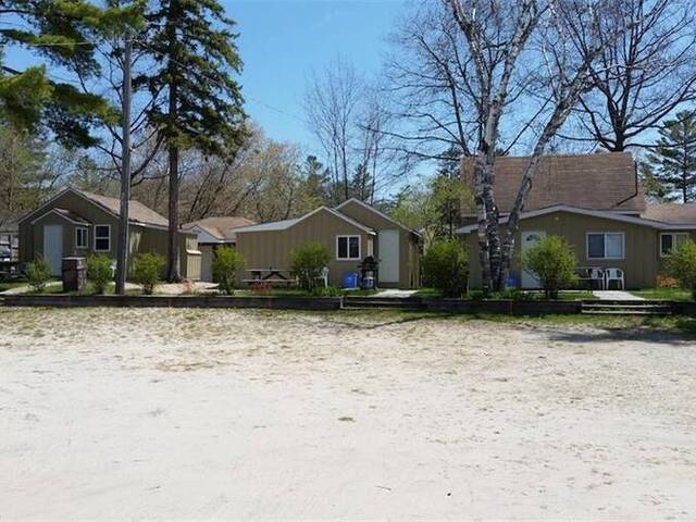 35 RIVER Road E Wasaga Beach Ontario