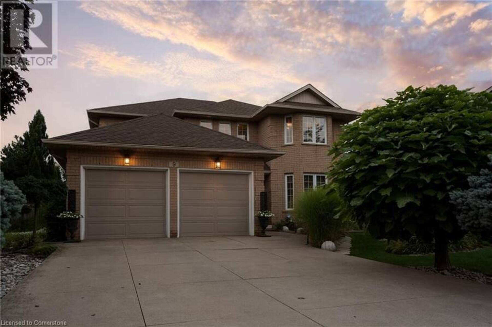 9 SUGARBERRY Court Stoney Creek