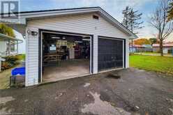 498 LAKESHORE Road Selkirk