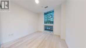 39 ROEHAMPTON Avenue Unit# 411 Toronto