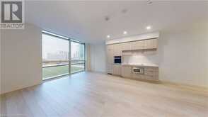 39 ROEHAMPTON Avenue Unit# 411 Toronto