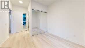 39 ROEHAMPTON Avenue Unit# 411 Toronto