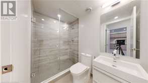 39 ROEHAMPTON Avenue Unit# 411 Toronto