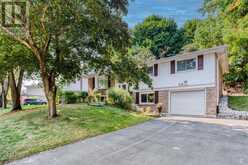 38 ROBINHOOD Drive Dundas