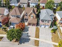 80 STRATHROY Crescent Waterdown