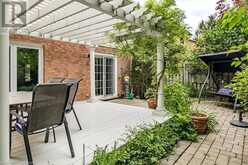 4 KNOLLWOOD Court Dundas