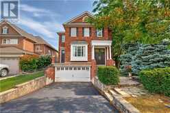 2107 NIGHTINGALE Way Oakville