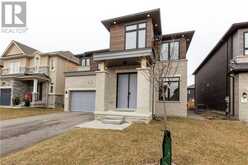 197 WHITTINGTON Drive Ancaster