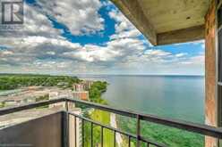 5250 LAKESHORE Road Unit# 2006 Burlington