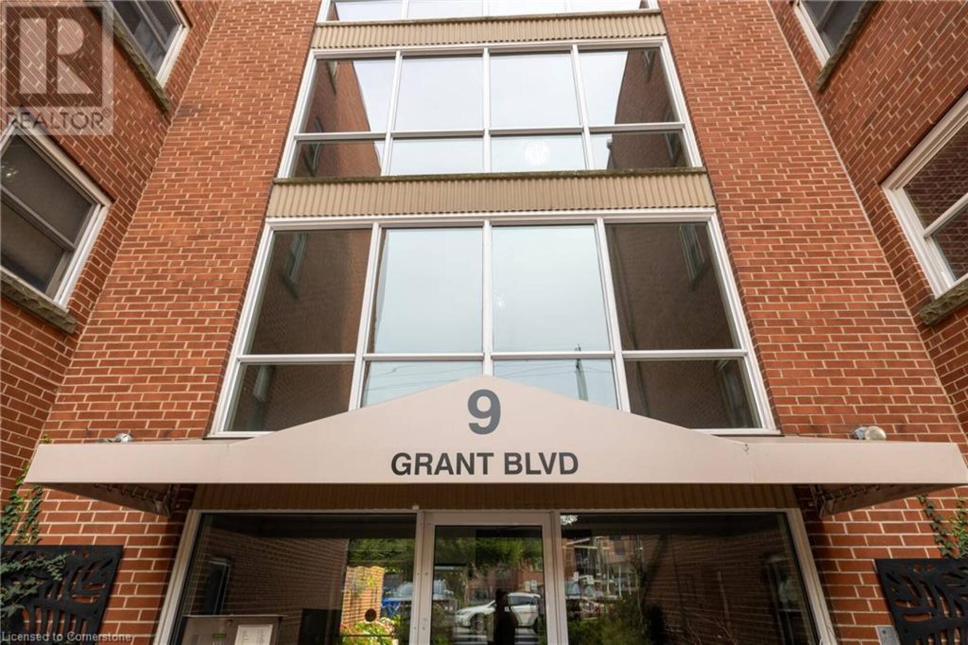 9 GRANT Boulevard Unit# 103 Dundas