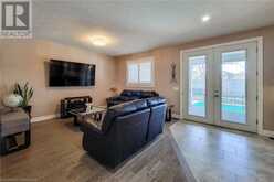 17 MILLER Drive Ancaster