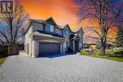 17 MILLER Drive Ancaster