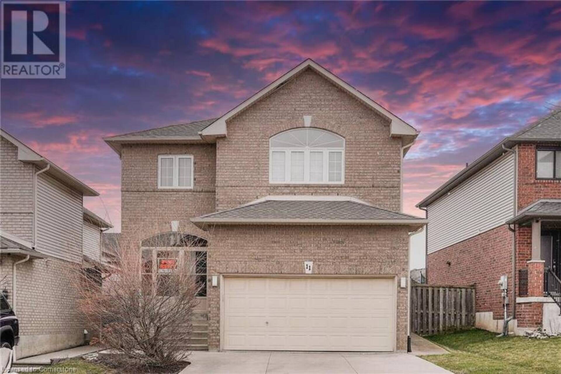 11 MEADOW WOOD Crescent Stoney Creek