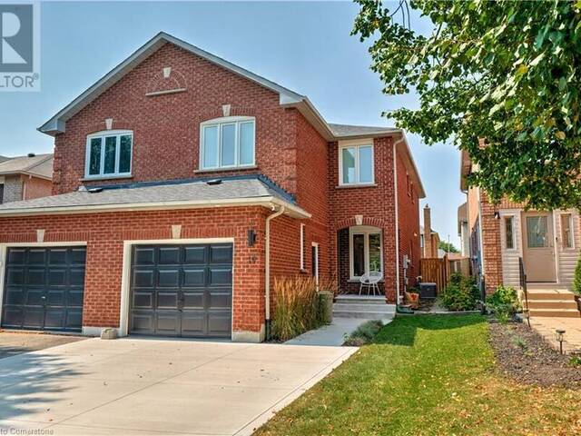 19 WAKEFIELD Lane Waterdown Ontario