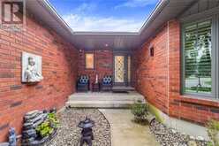 524 CALDER Street Hamilton