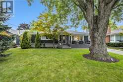 2227 DEYNCOURT Drive Burlington