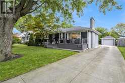 2227 DEYNCOURT Drive Burlington