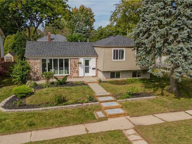 495 ROSEDALE Crescent Burlington Ontario