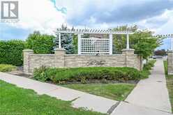 69 MAPLELEAF Trail Glanbrook